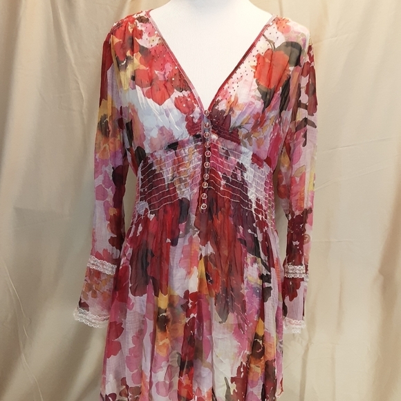 V Cristina Tops - V Cristina Sheer Poly Beaded Flower Tunic LG